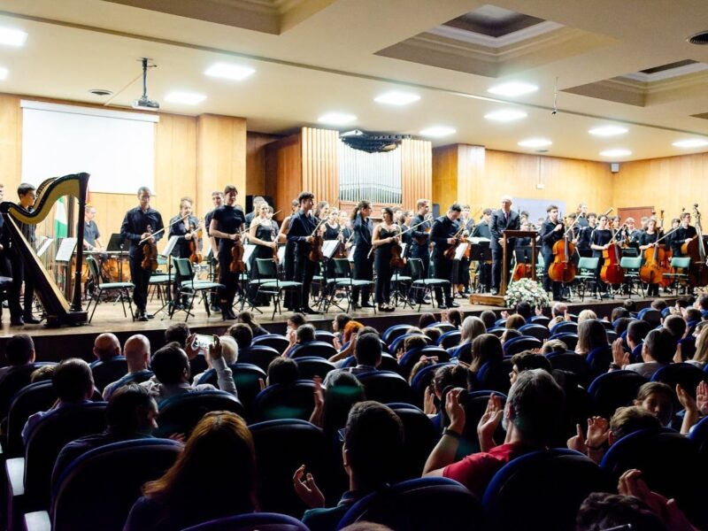 A REVIEW OF THE OPENING OF SEASON CONCERT OF THE JOIS ORCHESTRA. (A post by Clara Ordóñez)